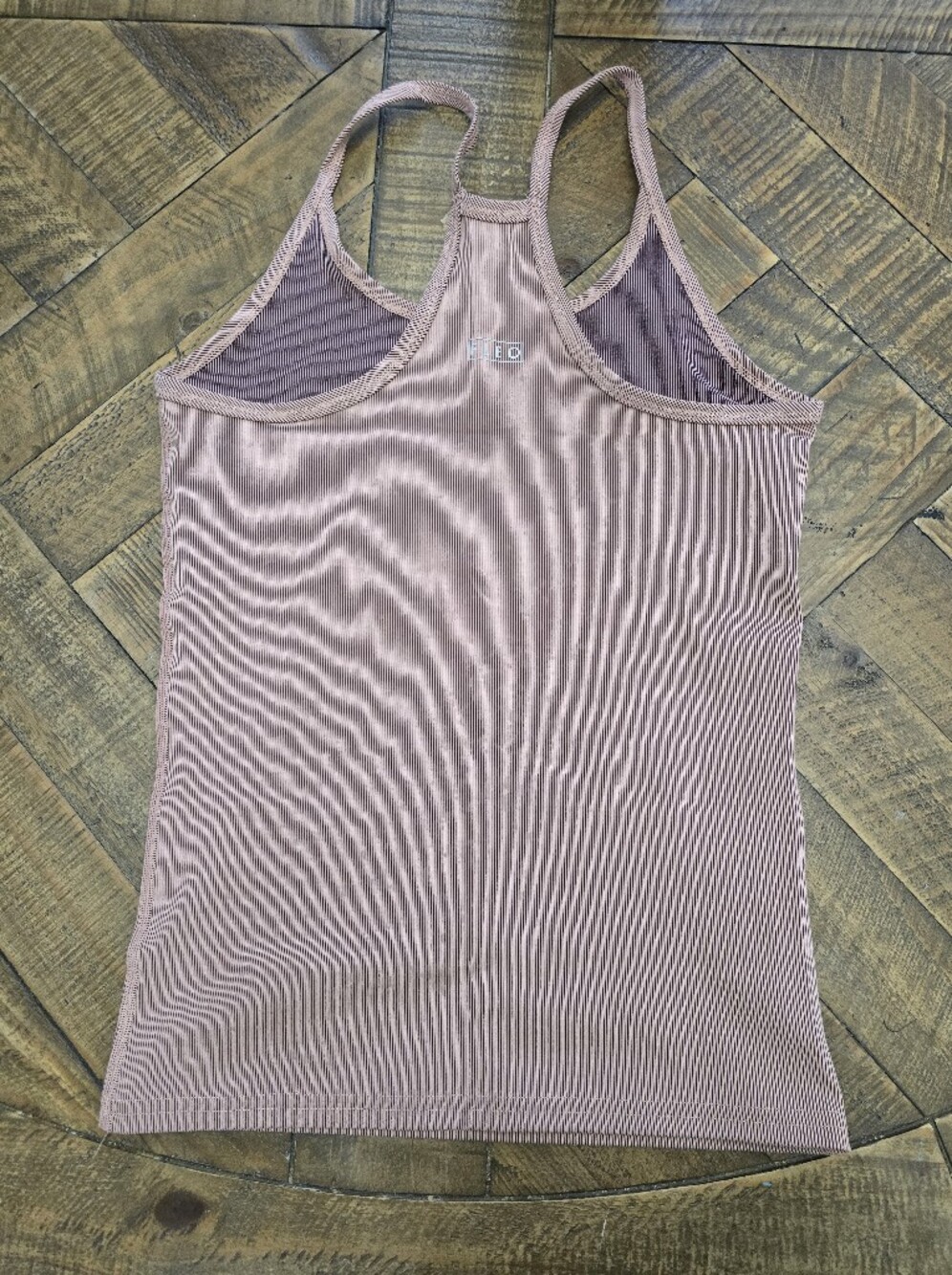 FLEO Tank Top - Picture 3 of 4